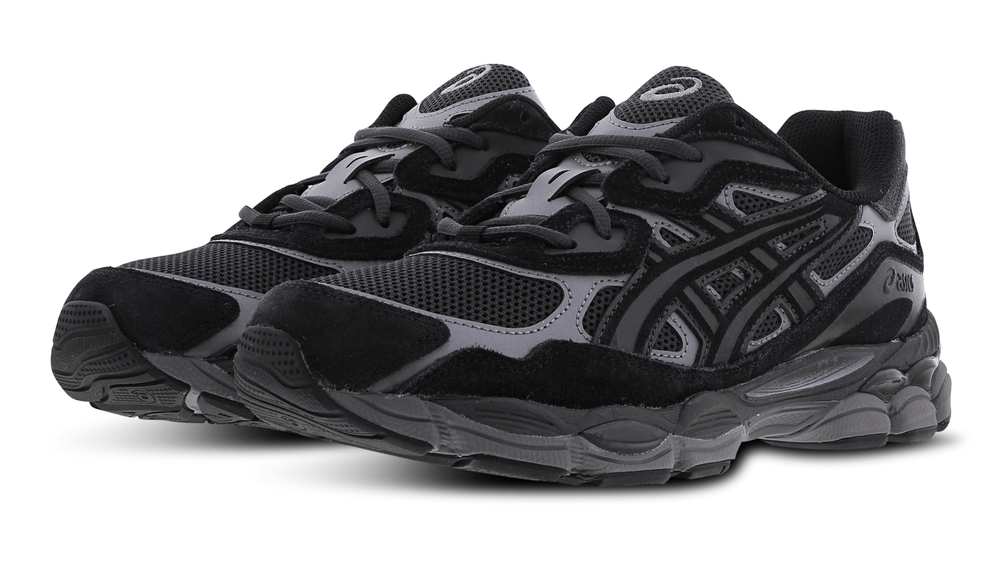 ASICS GEL-NYC Graphite Grey Black – elölnézet, toe rész és fűzőpanel