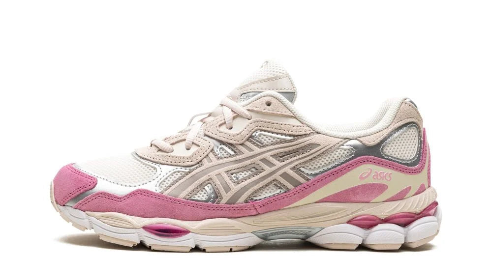 ASICS GEL-NYC Cream Mineral Beige Pink – oldalnézet, krém mesh és bézs suede panelek