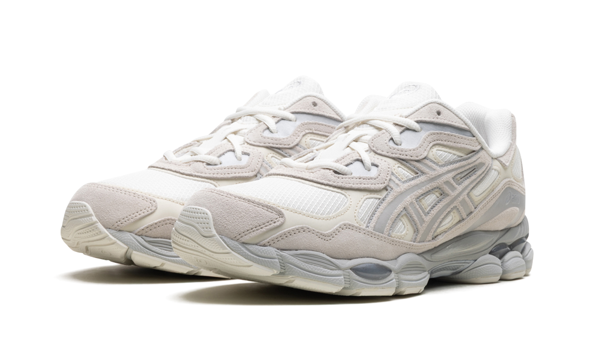 ASICS Gel-NYC Cream Grey – elölnézet, hálós orr és fűzőrész