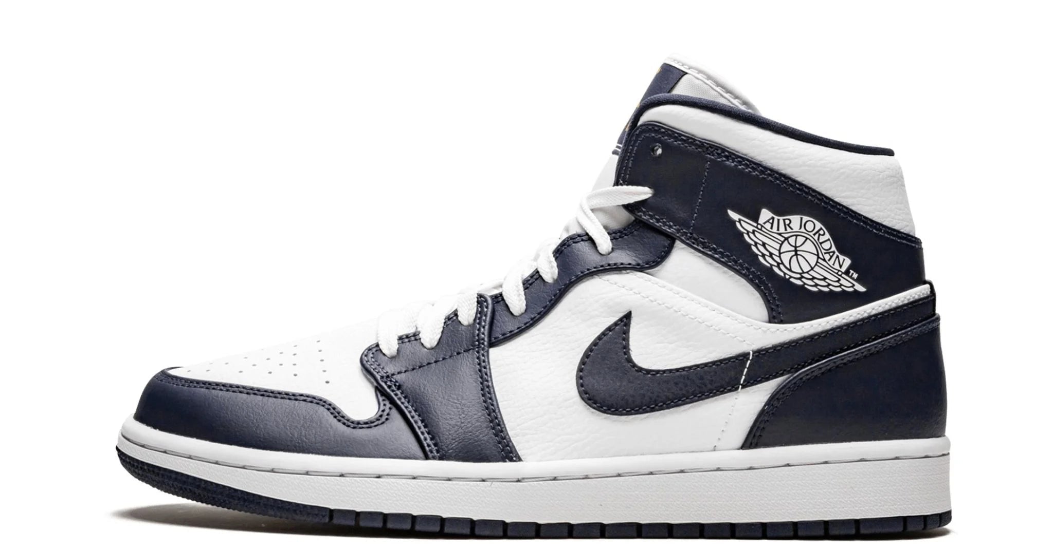 Air Jordan 1 Mid White Metallic Gold Obsidian – oldalnézet, fehér bőr és obsidian panelok