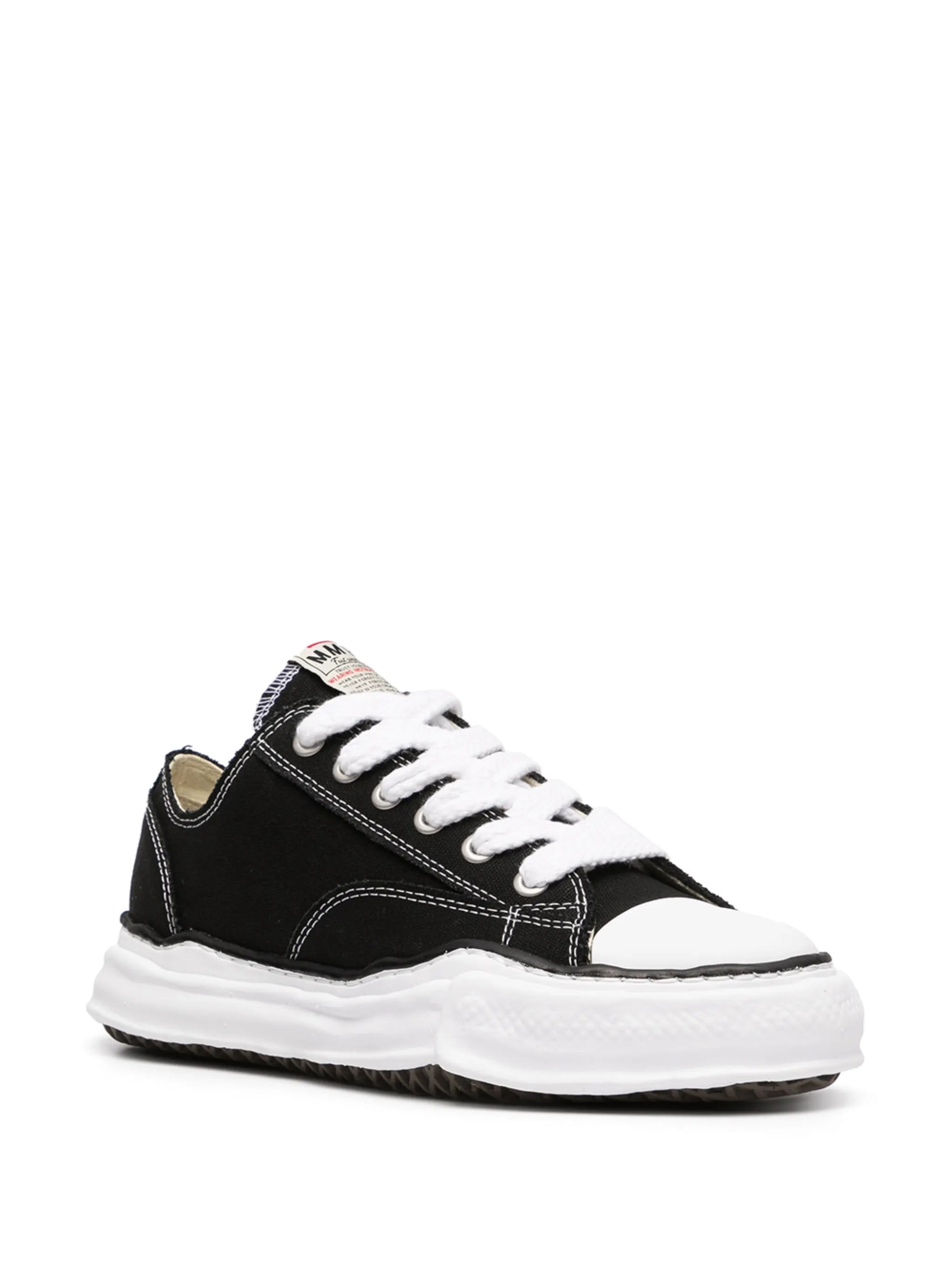 Peterson OG Sole Canvas Low Black – elölnézet, orr és fűzőrész