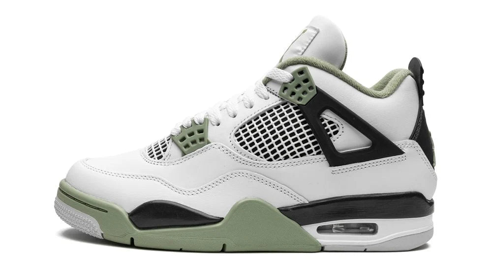Air Jordan 4 Retro Seafoam – oldalnézet, fehér bőr és seafoam részletek
