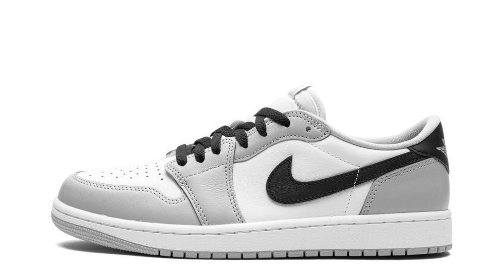 Jordan 1 Low Barons – oldalnézet, fehér alap és szürke overlayek
