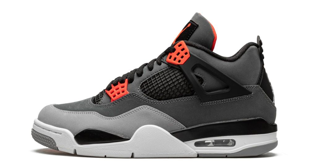 Air Jordan 4 Retro Infrared – oldalnézet, sötétszürke nubuk és piros Infrared részlet