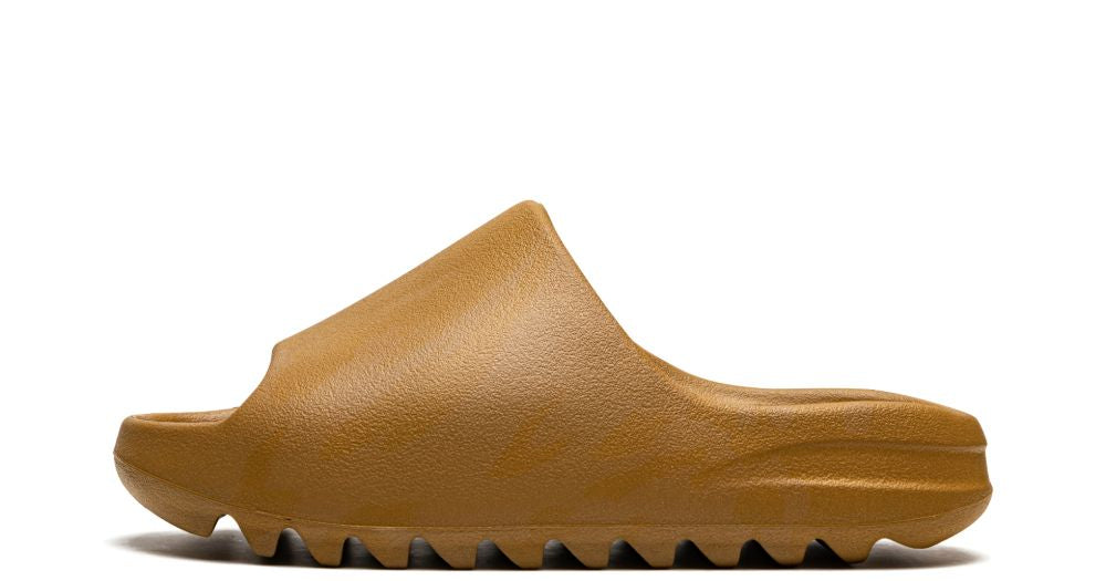 adidas Yeezy Slide Ochre – oldalnézet, tört-barna hab konstrukció