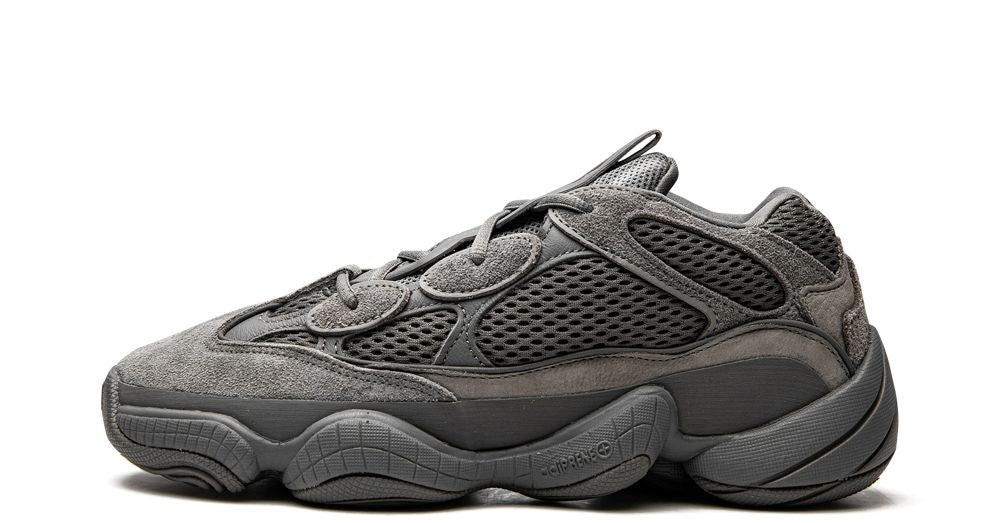 adidas Yeezy 500 Granite – oldalnézet, gránit szürke mesh és velúr panelek