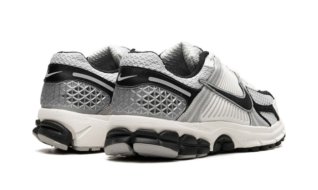 Nike Zoom Vomero 5 Photon Dust Black - OnSize