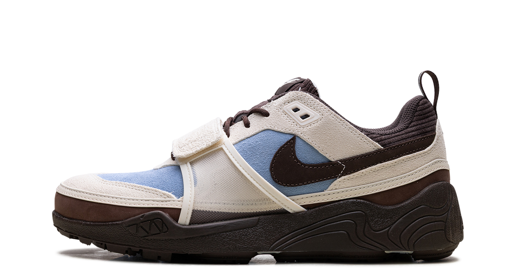 Nike Zoom Field Jaxx x Travis Scott Leche Blue – oldalnézet, halványkék mesh, barna részletek