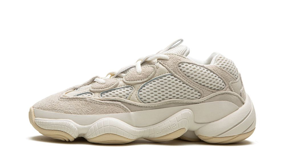 adidas Yeezy 500 Bone White – oldalnézet, tört-fehér mesh és velúr panelek