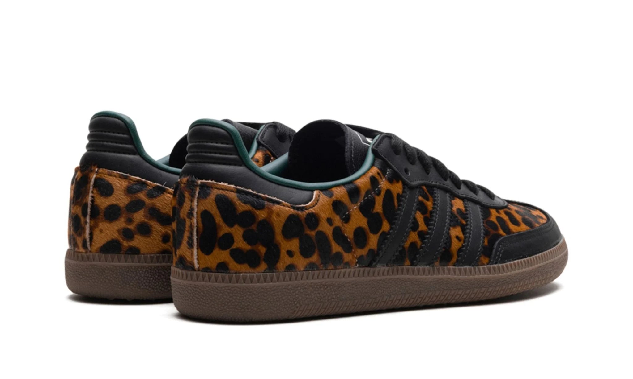 Samba OG Black Green Leopard – hátulnézet, sarok és Trefoil logó