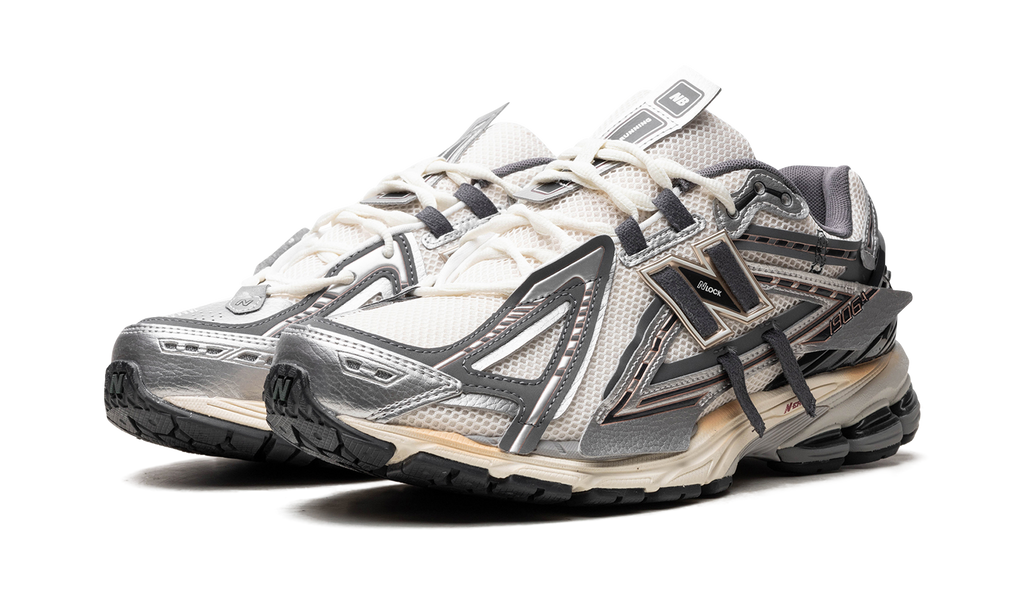 New Balance 1906A Tech Explosion – elölnézet, orr rész és fűzők