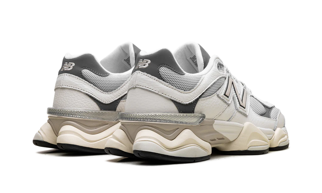 New Balance 9060 Sea Salt Castlerock - OnSize