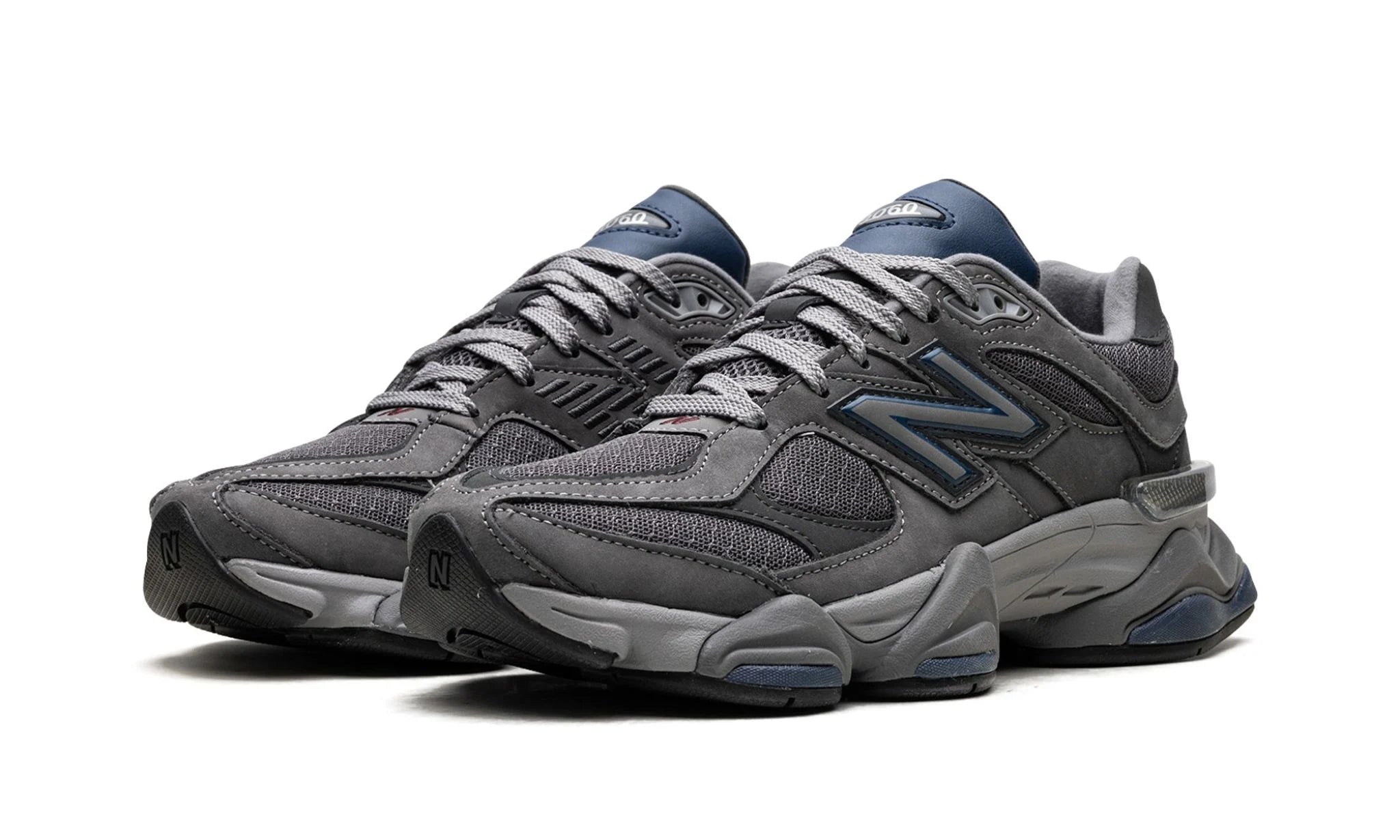 New Balance 9060 Castlerock – elölnézet, orr és fűzőrész