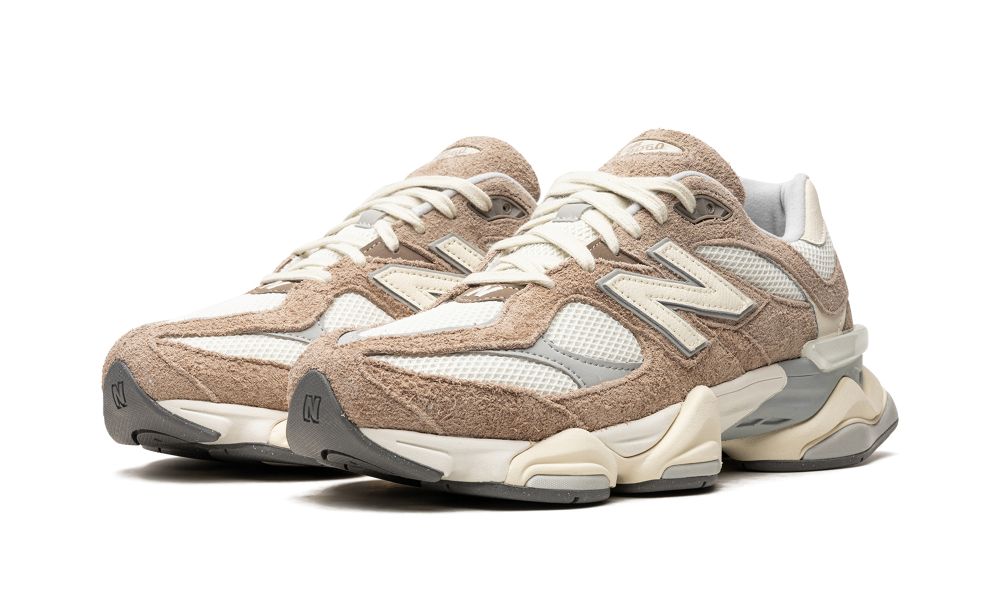 New Balance 9060 “Driftwood/Stone Pink/Sea Salt” – elölnézet, mesh orrpanel és suede ráhúzások
