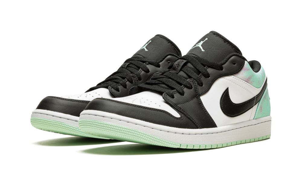 Jordan 1 Low Tie-Dye - OnSize