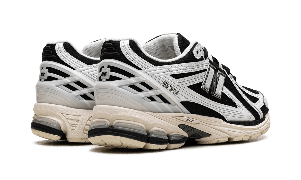New Balance 1906R White Black Metallic - OnSize