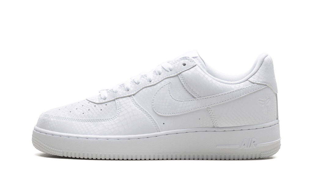 nike white sneakers 2019