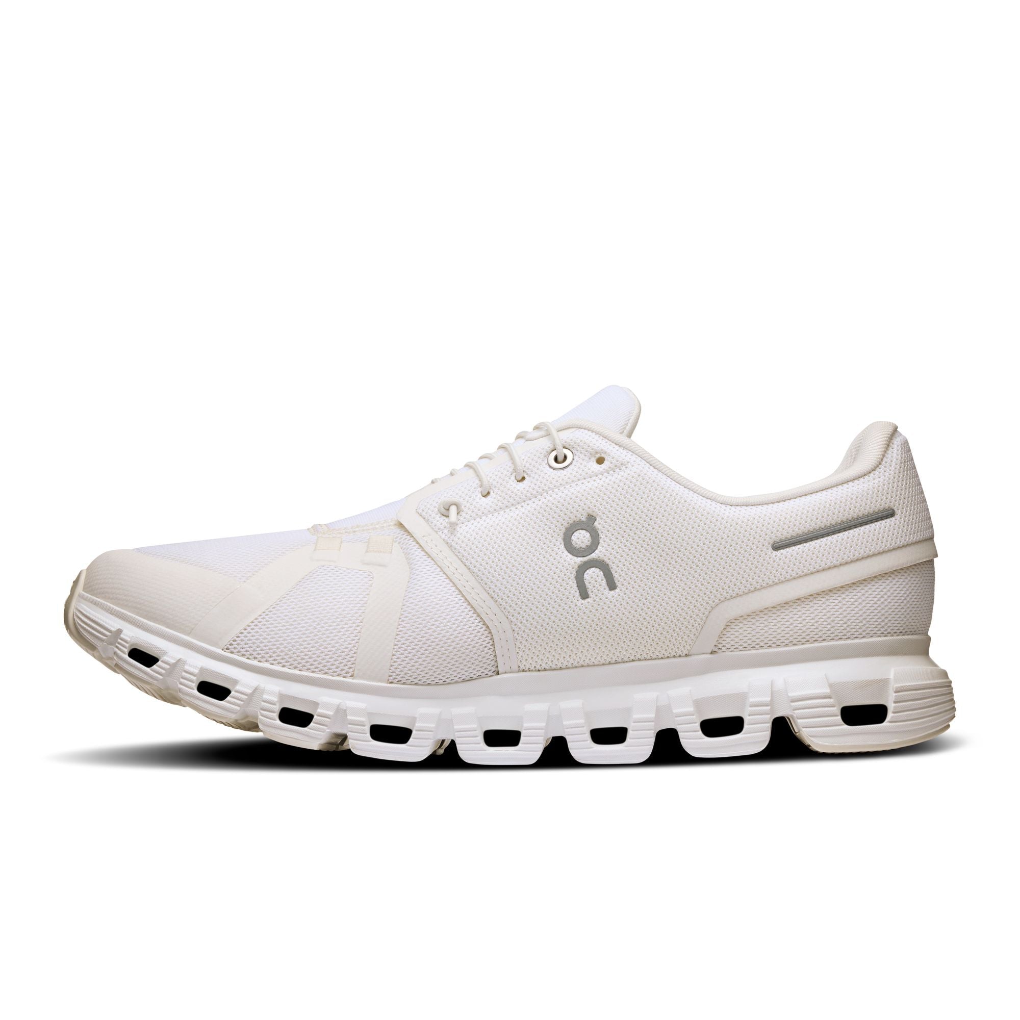 On Running Cloud 6 White - OnSize