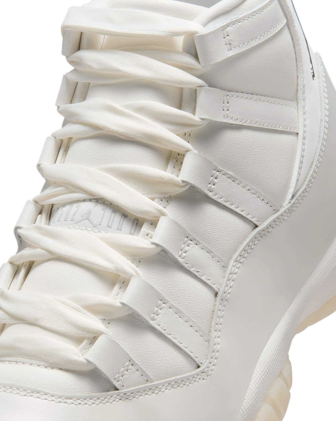 Jordan 11 Retro Pearl