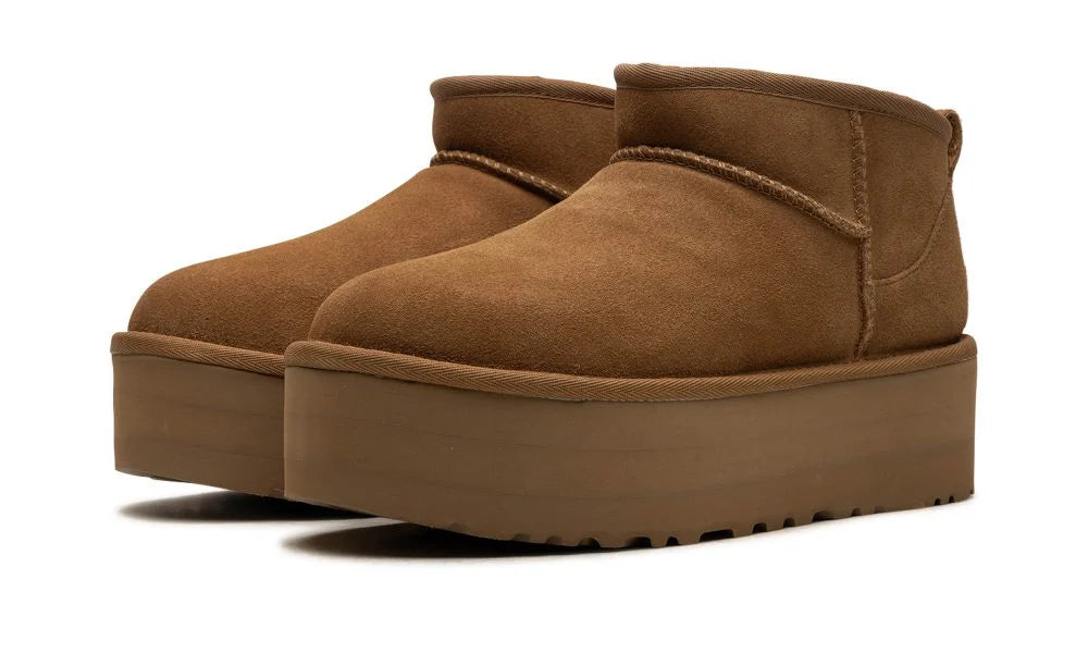 UGG Classic Ultra Mini Platform Boot “Chestnut” – elölnézet, barna orrpanel és platform talp