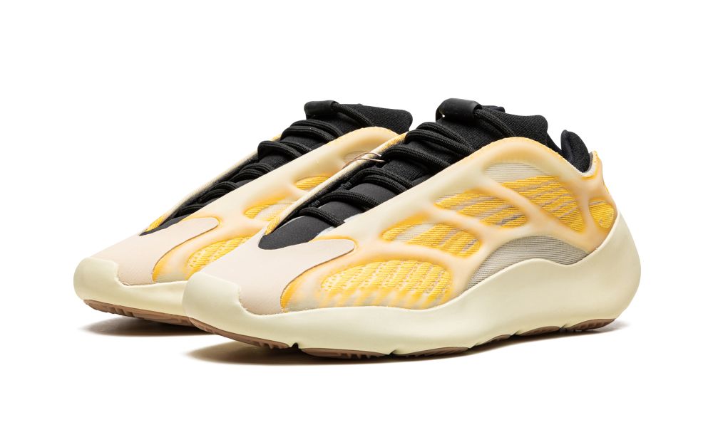 adidas Yeezy 700 V3 Mono Safflower - OnSize