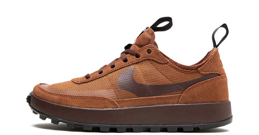 NikeCraft General Purpose Shoe Tom Sachs Field Brown – oldalnézet, barna mesh és velúr overlayek.