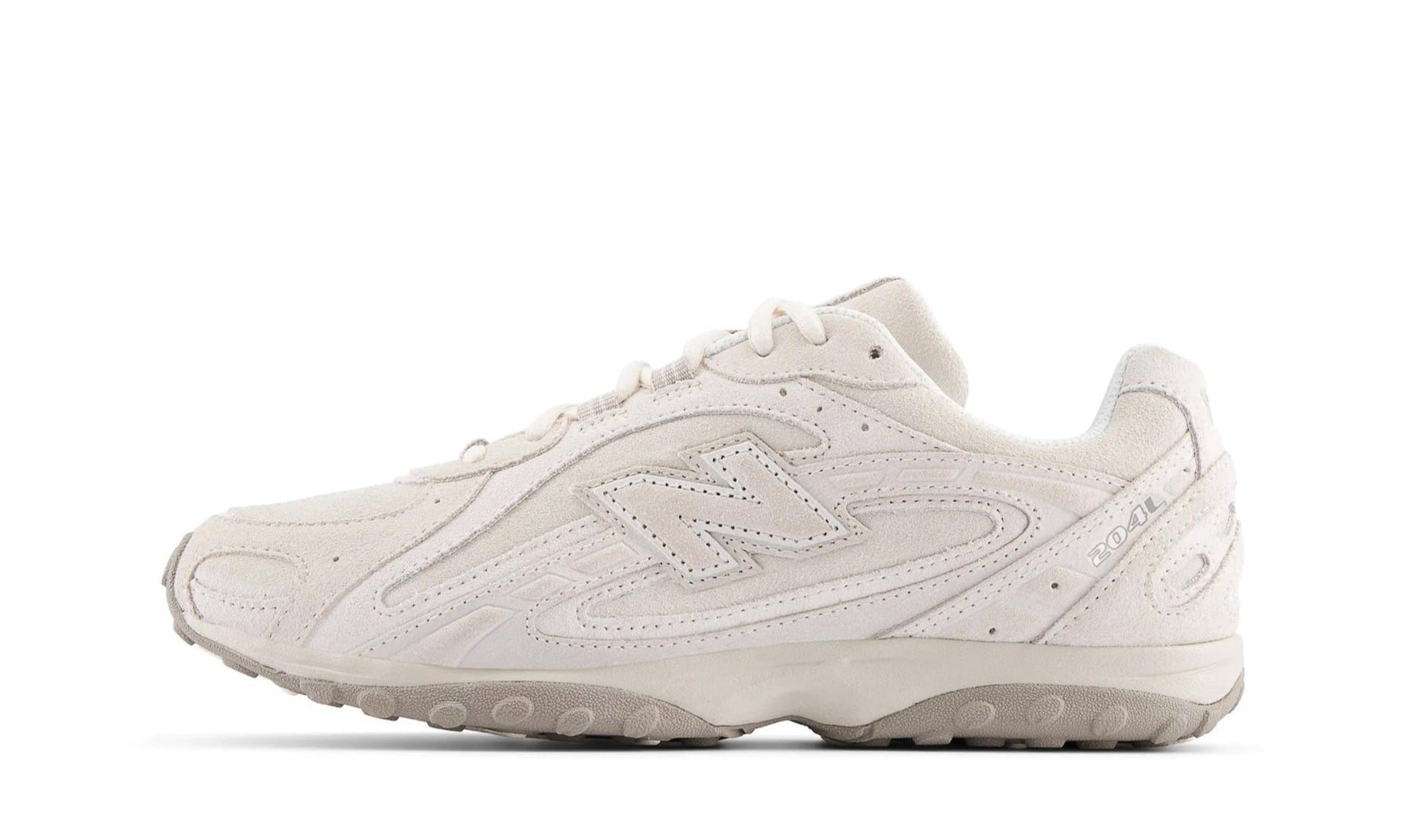 New Balance 204L “Timberwolf” – oldalnézet, suede upper természetes tónusban