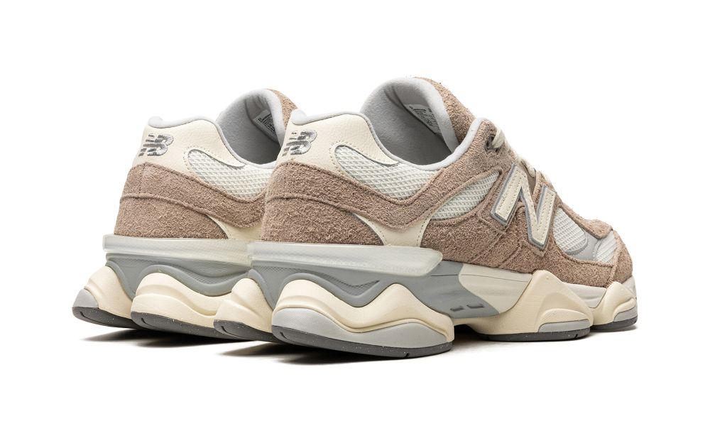 New Balance 9060 “Driftwood/Stone Pink/Sea Salt” – hátulnézet, sarokrész és chunkytalp