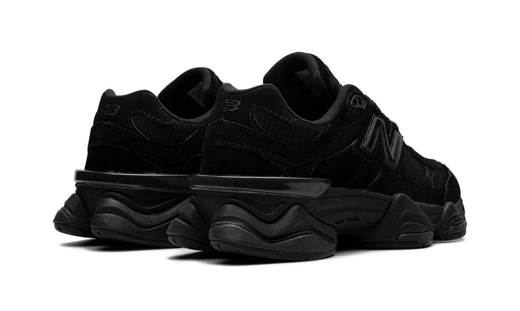 New Balance 9060 Triple Black