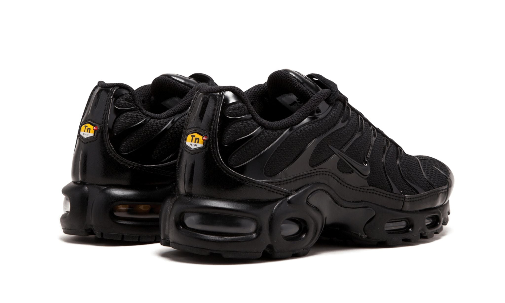 nike air max plus ultra triple black