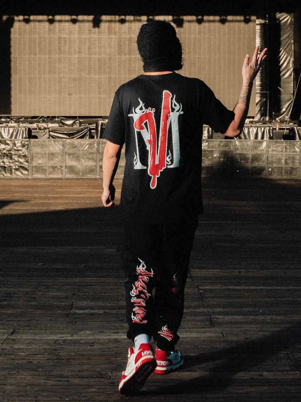 UNREAL X Manuel Tee Black - OnSize